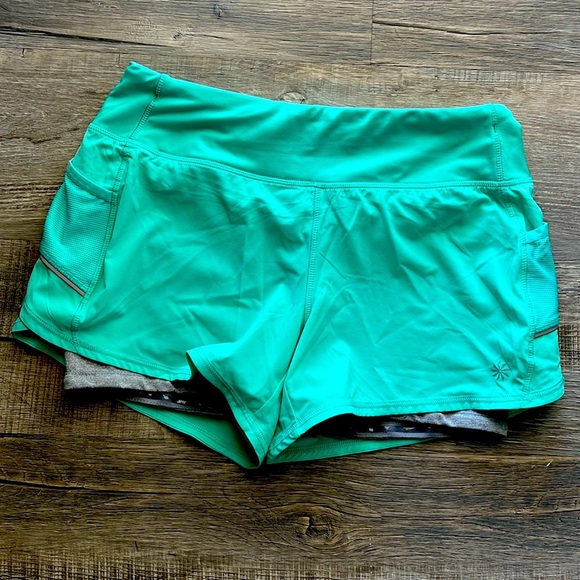 Athleta Shorts Ready Set Go 2 in 1 Short Mint Green Women Size Medium 623623 - Picture 3 of 13
